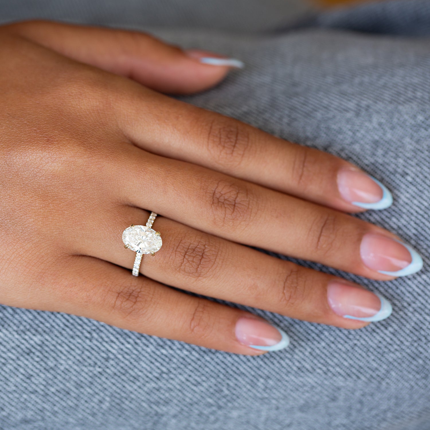 Keren | טבעת יהלום אובלית