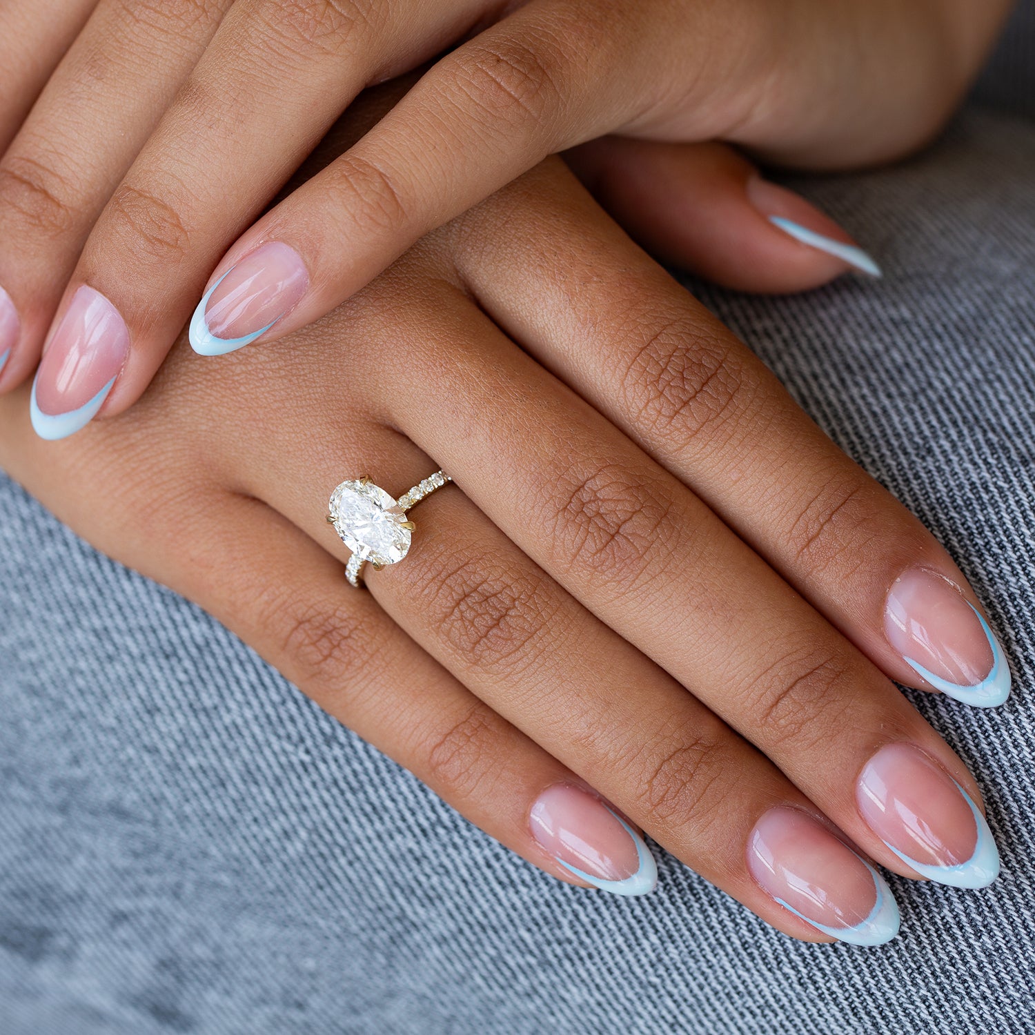 Keren | טבעת יהלום אובלית