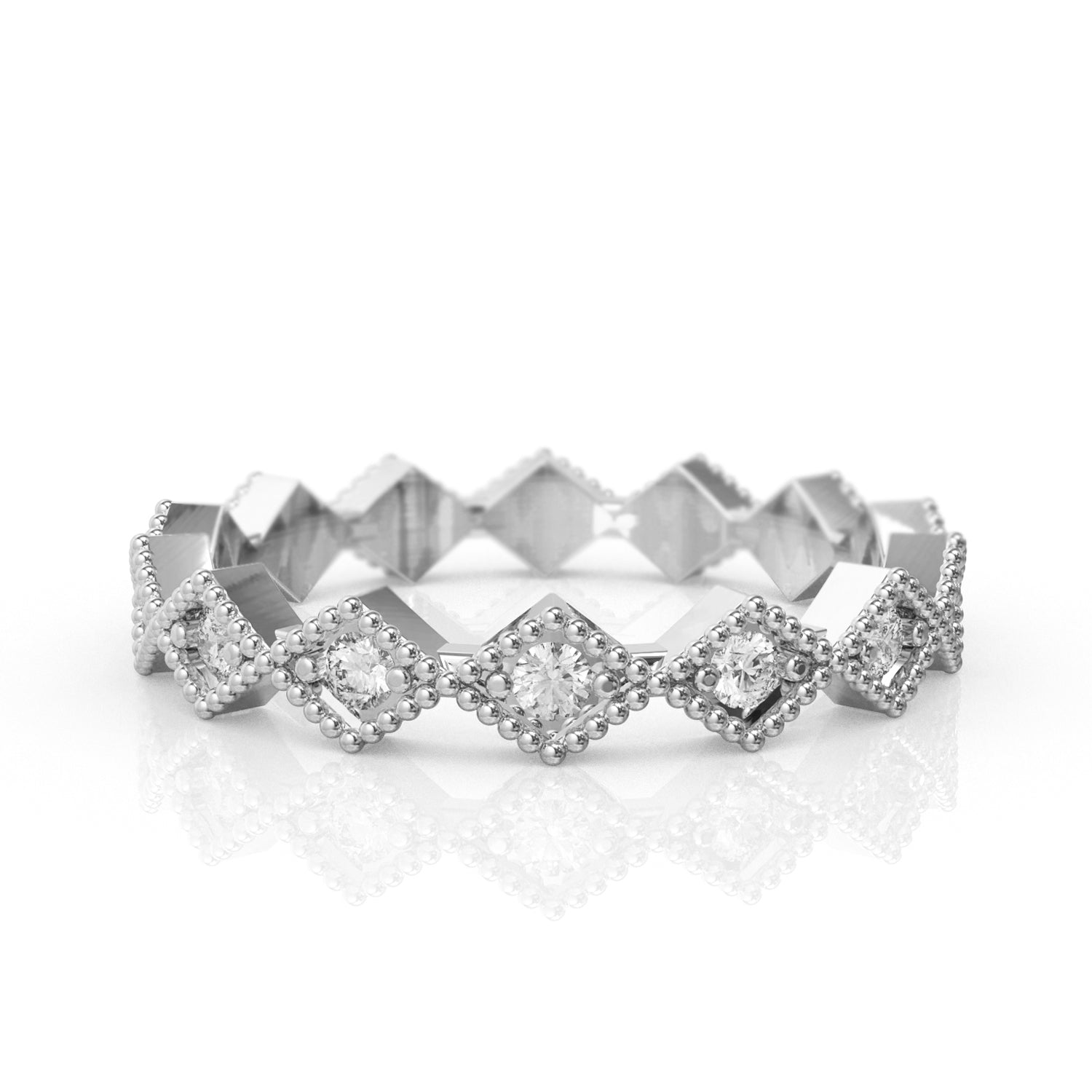 טבעת איטרניטי יהלומים דקה בזהב 14 קראט לבן, עם עיצוב מעויינים מיוחד, משובצת יהלומים לבנים