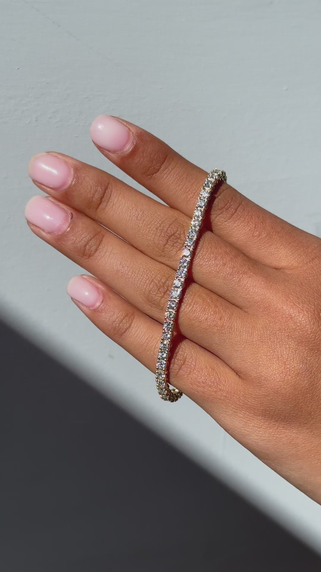 צמיד טניס מזהב 14 קראט משובץ יהלומים לבנים