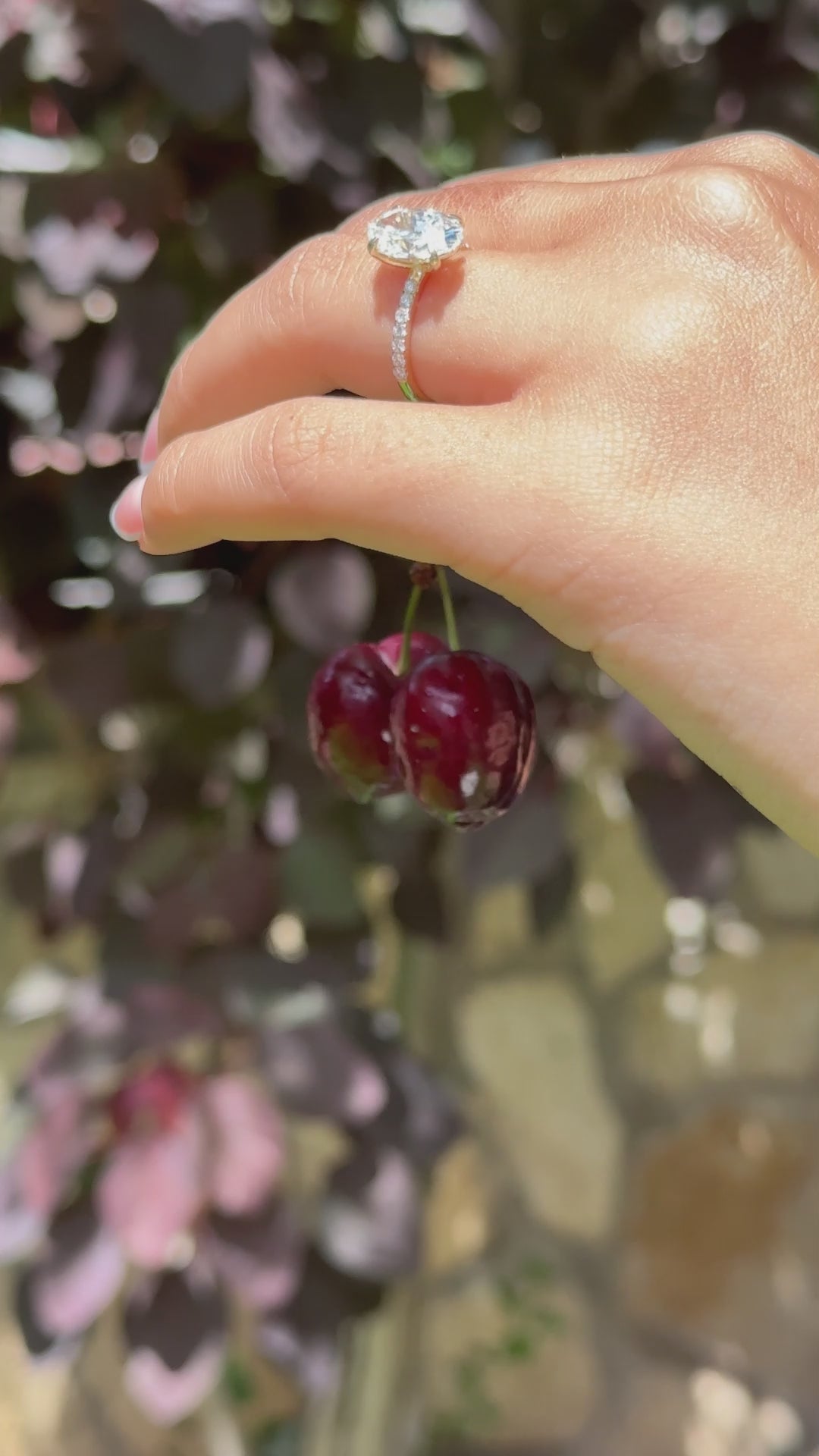 Keren | טבעת יהלום אובלית