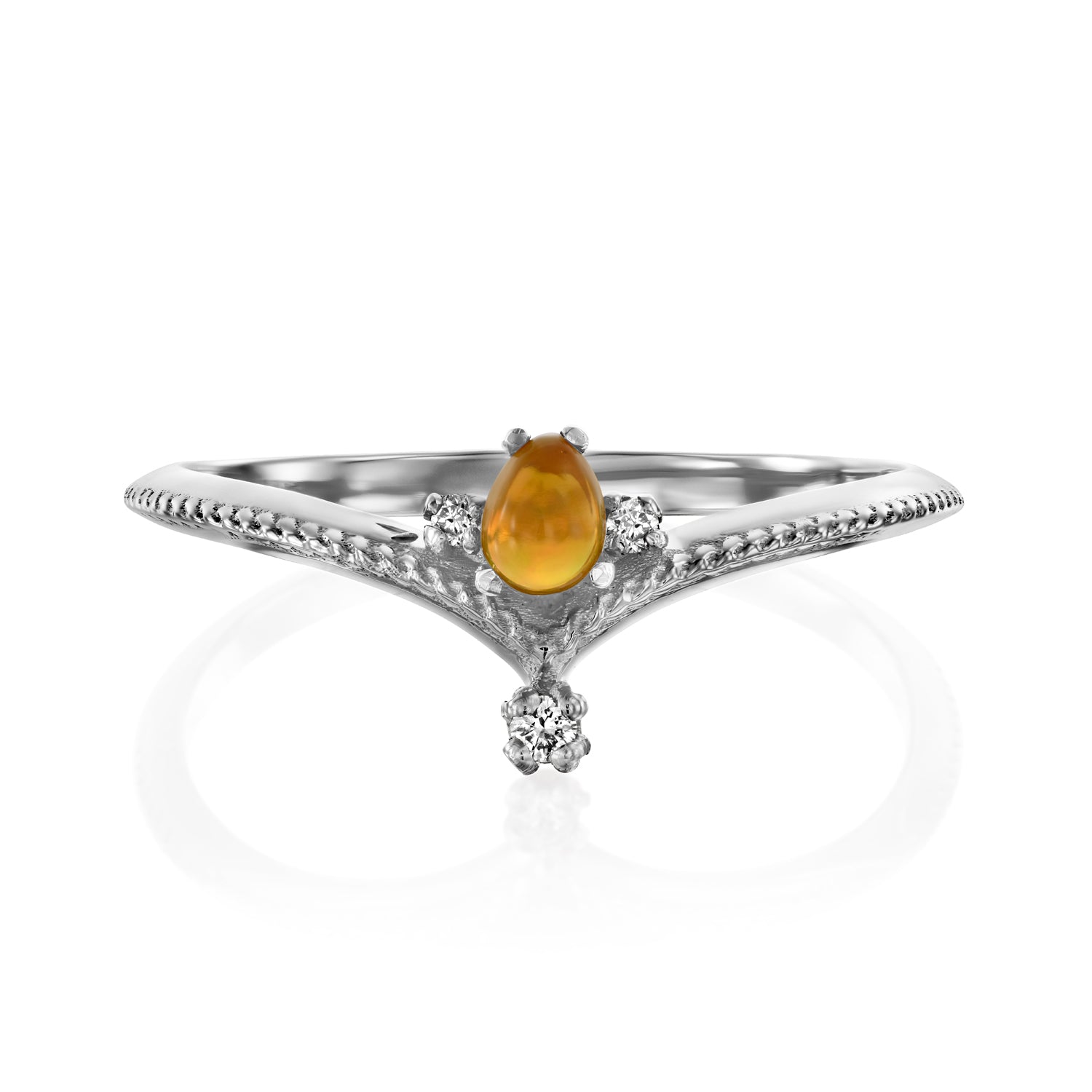 טבעת זהב לבן 14 קראט משובצת אופל ויהלומים