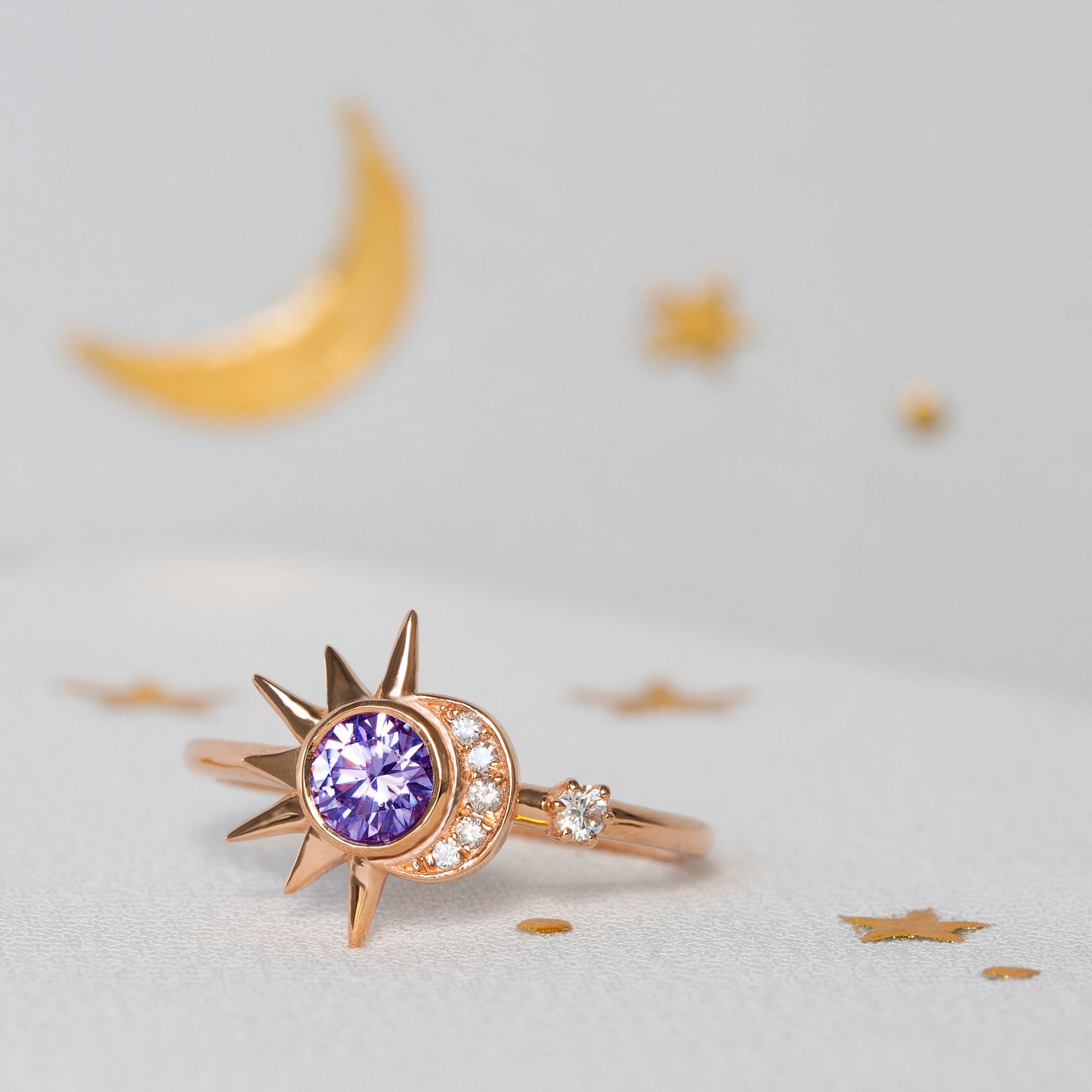 טבעת זהב ירח ושמש משובצת טנזנייט ויהלומים