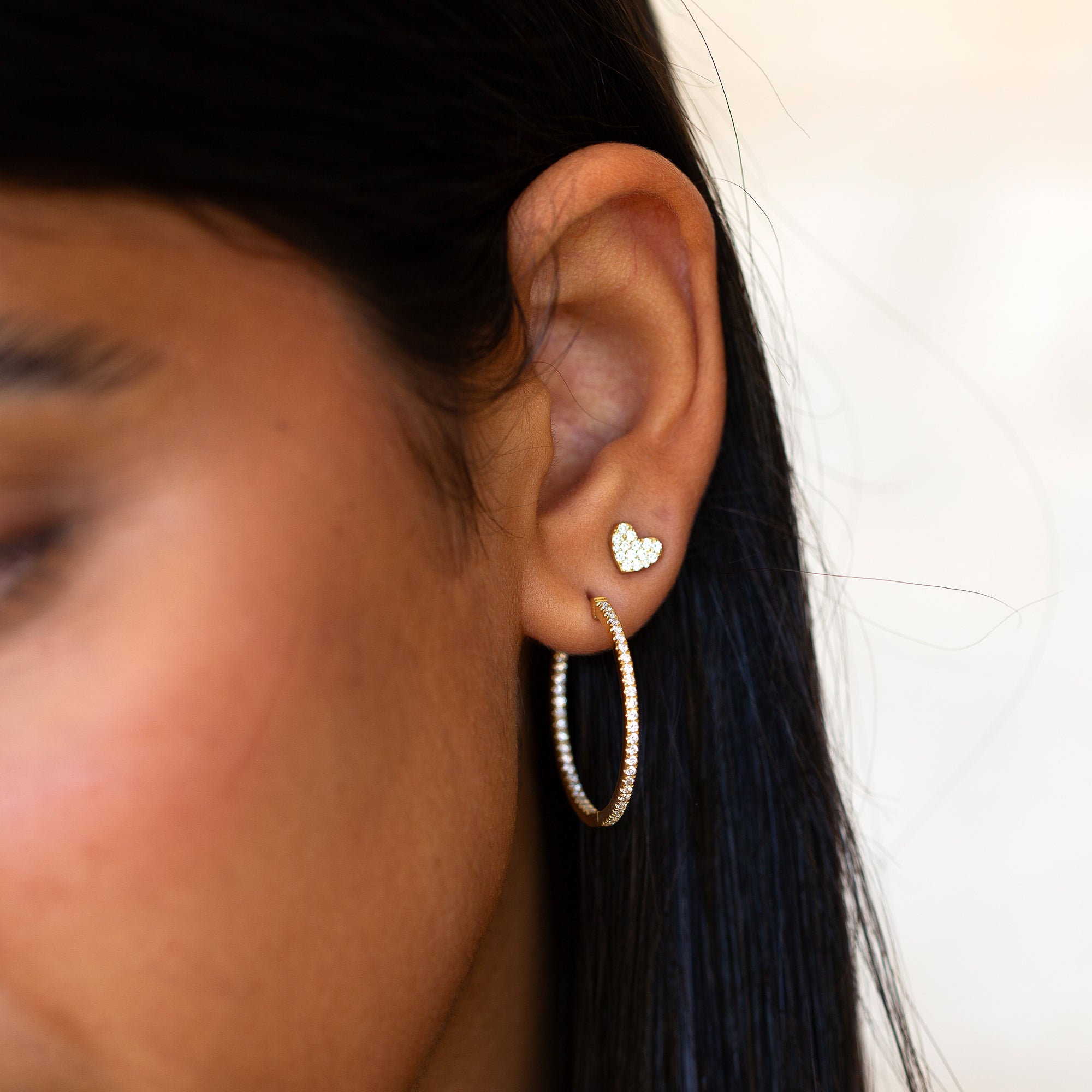 עגילי חישוק יהלומים