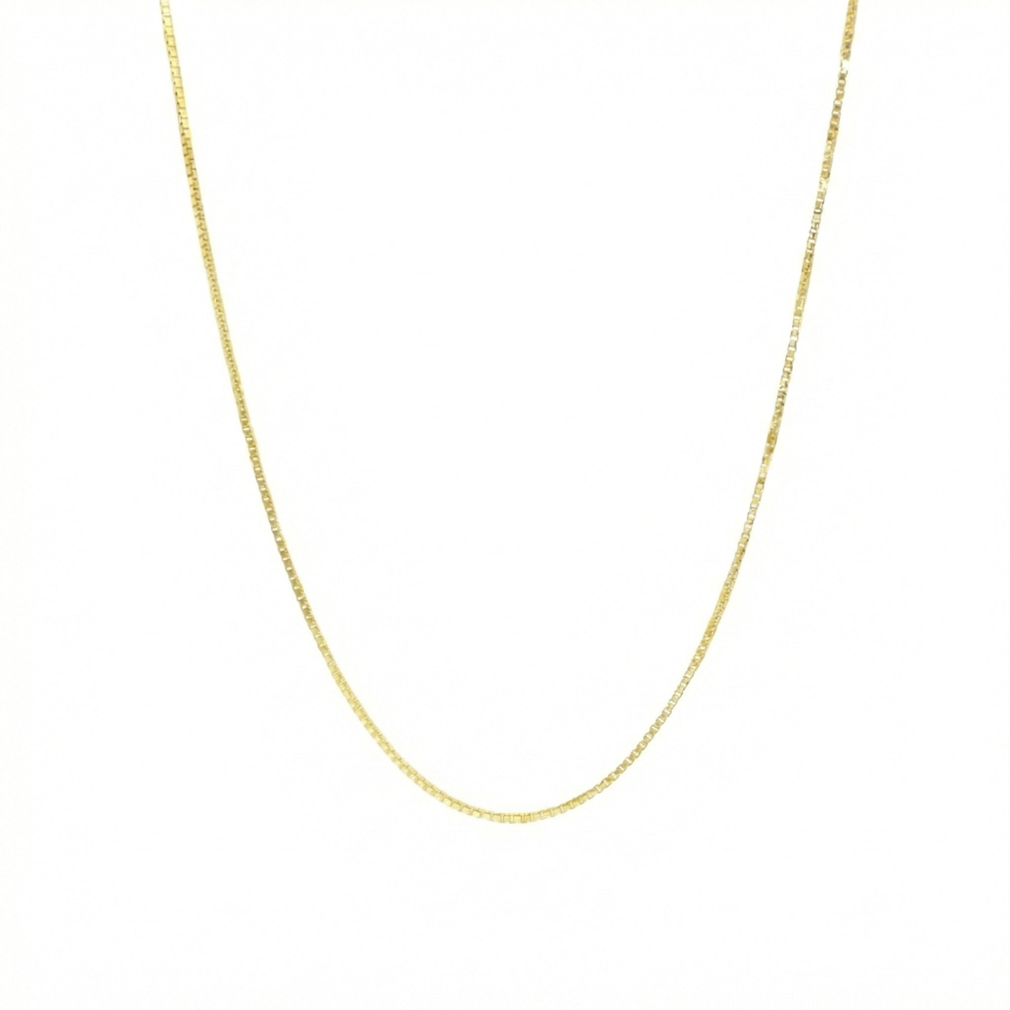 שרשרת ונציה זהב צהוב 14 קראט במבט חזיתי על רקע לבן.